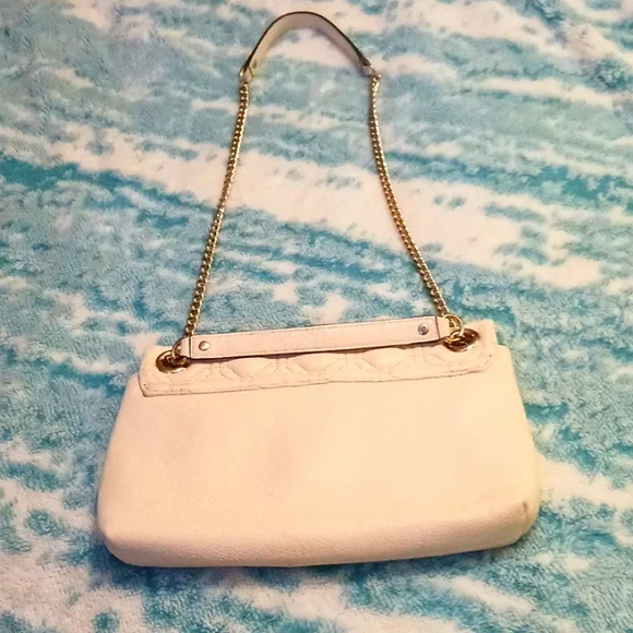 Kate Spade Elegant White Quilted Chain Shoulder Bag - Picture 3 of 5